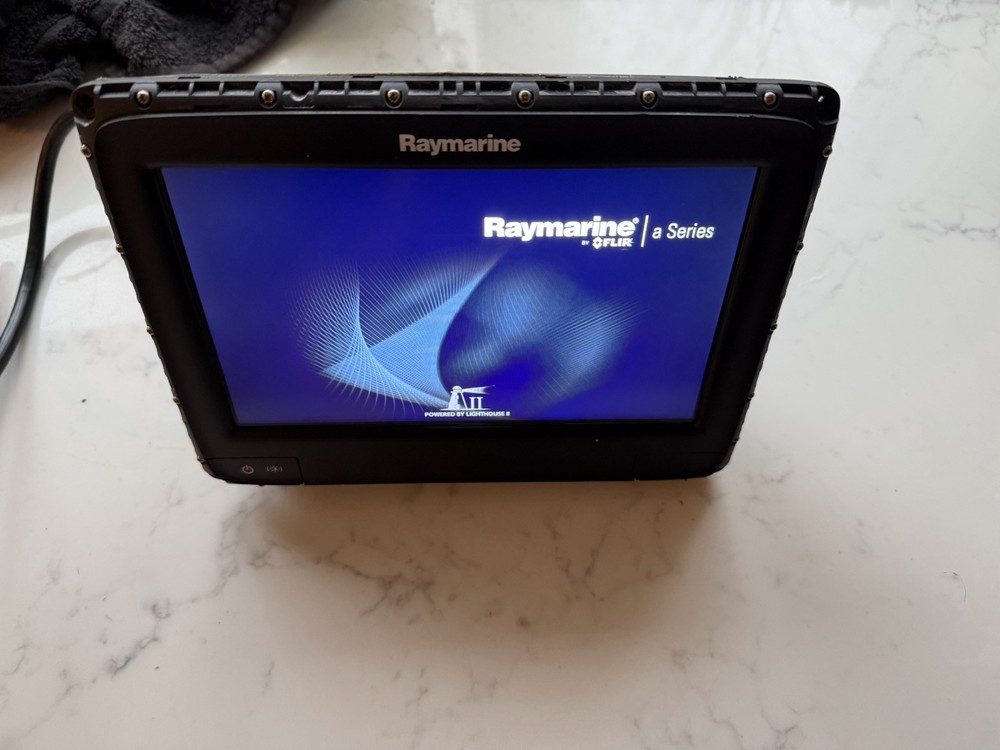 Raymarine a95 E70232 Marine 9” Touchscreen MFD Chartplotter Display with WiFi
