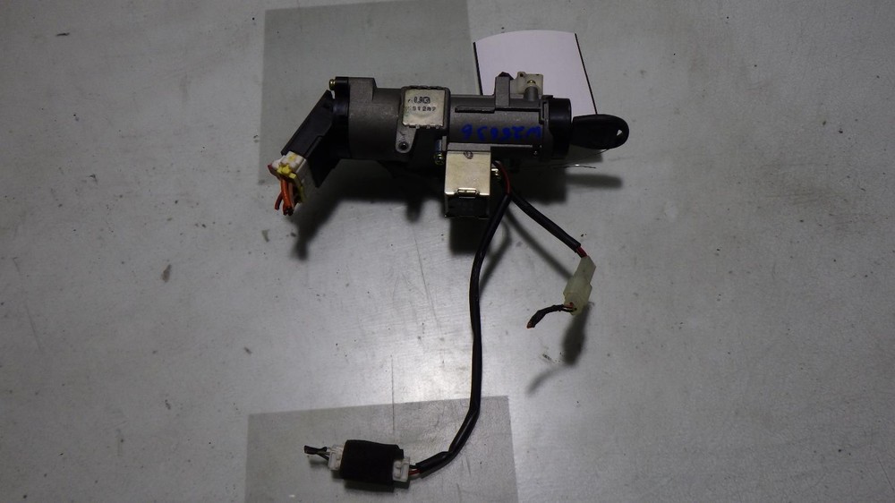 08 CHEVROLET AVEO Ignition W/Key