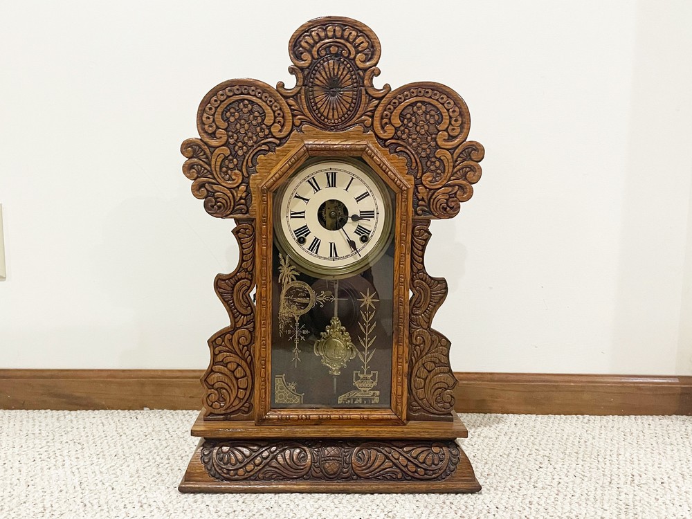 Antique E. INGRAHAM CO. OAK KITCHEN CLOCK - RUNS