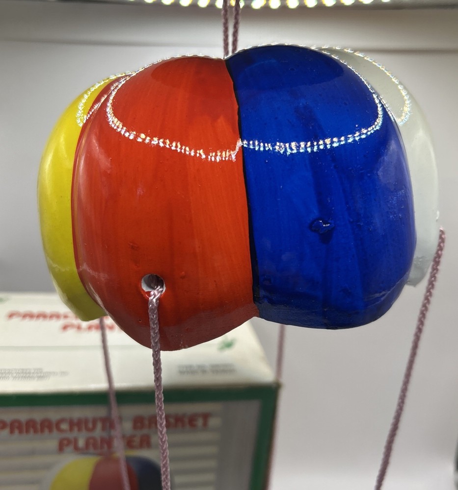 Parachute basket planter in original box