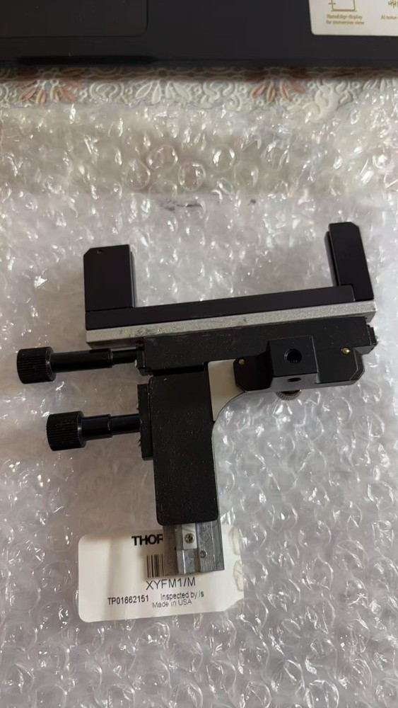 Thorlabs XYFM1/M translation mount