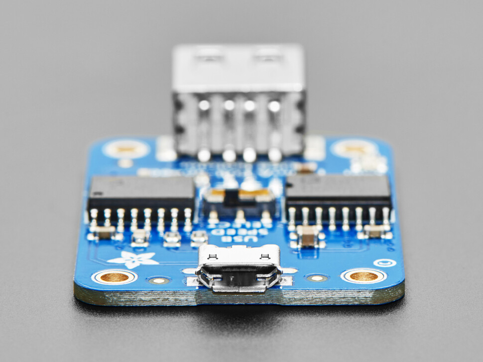 [ Adafruit ADA-2107 ] USB Isolator - 100mA Isolated Low/Full Speed USB