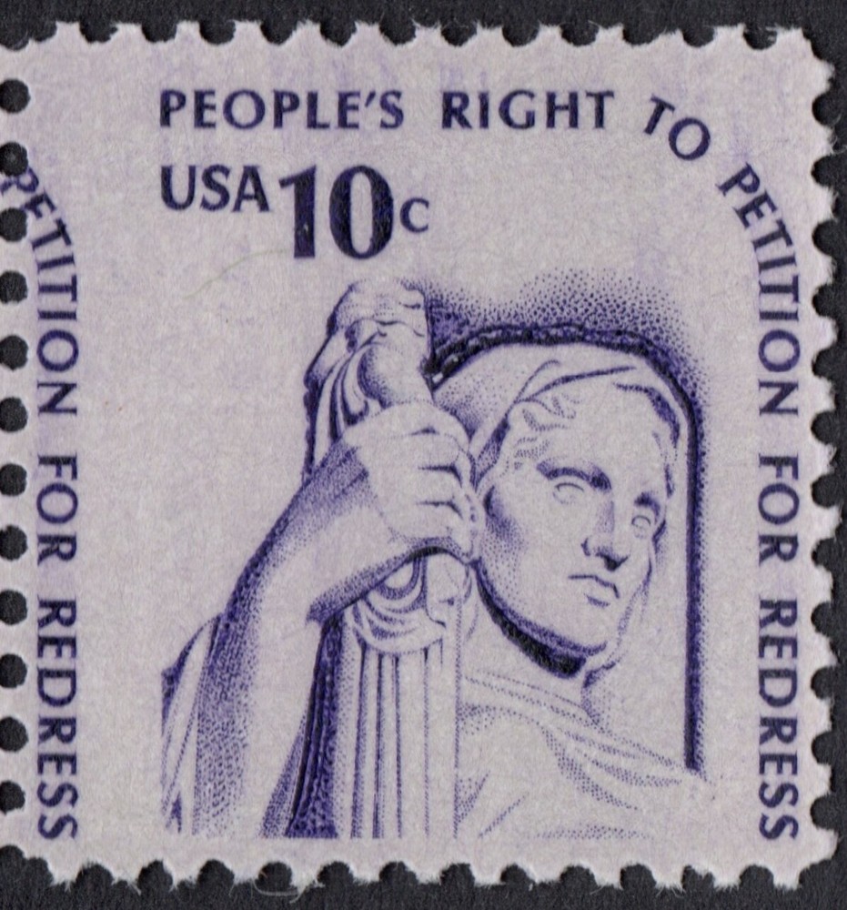 US # 1592 UNUSED NG NH { RARE "DOUBLE DESIGN" ON ISSUE } "MISPERF ERROR 10c PAIR