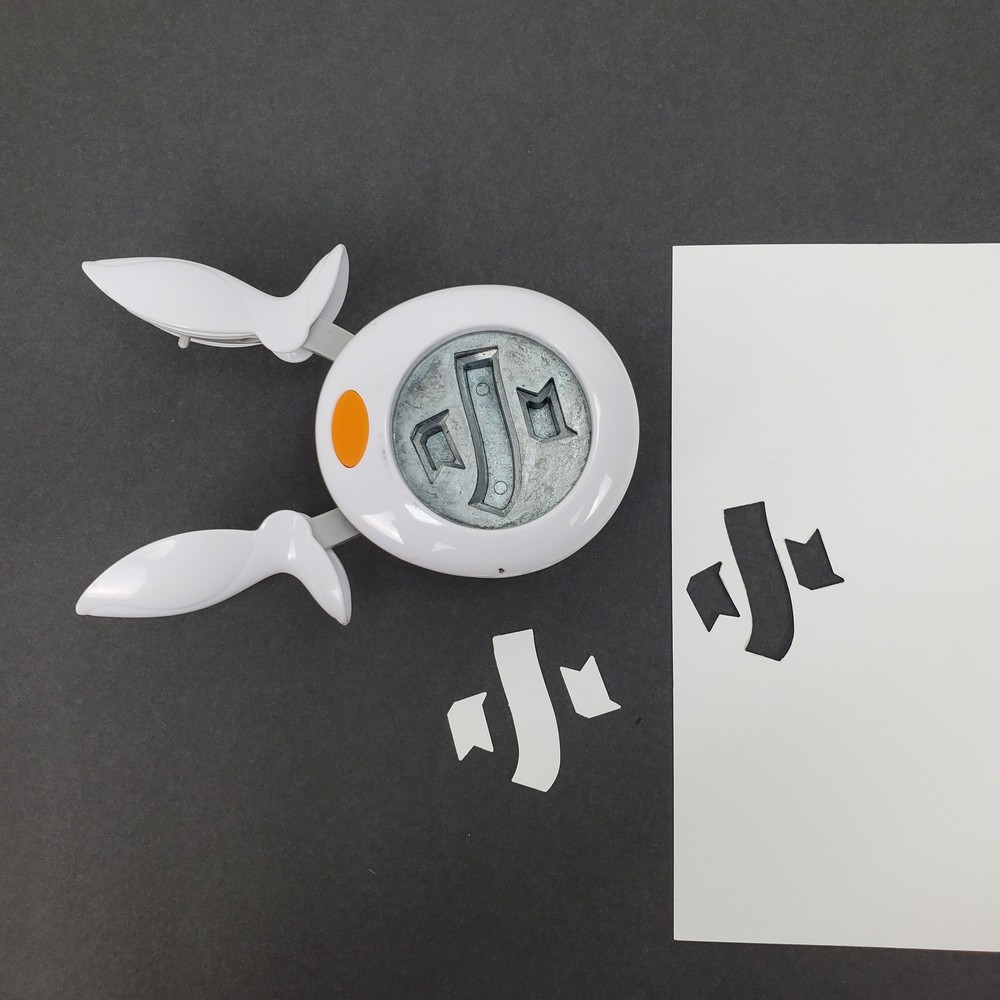 Fiskars Easy Squeeze Crafting Paper Punch