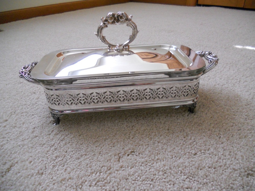 Silverplate Rectangular Platter Tray with Lid and 1.5 Qt Pyrex Glass Insert