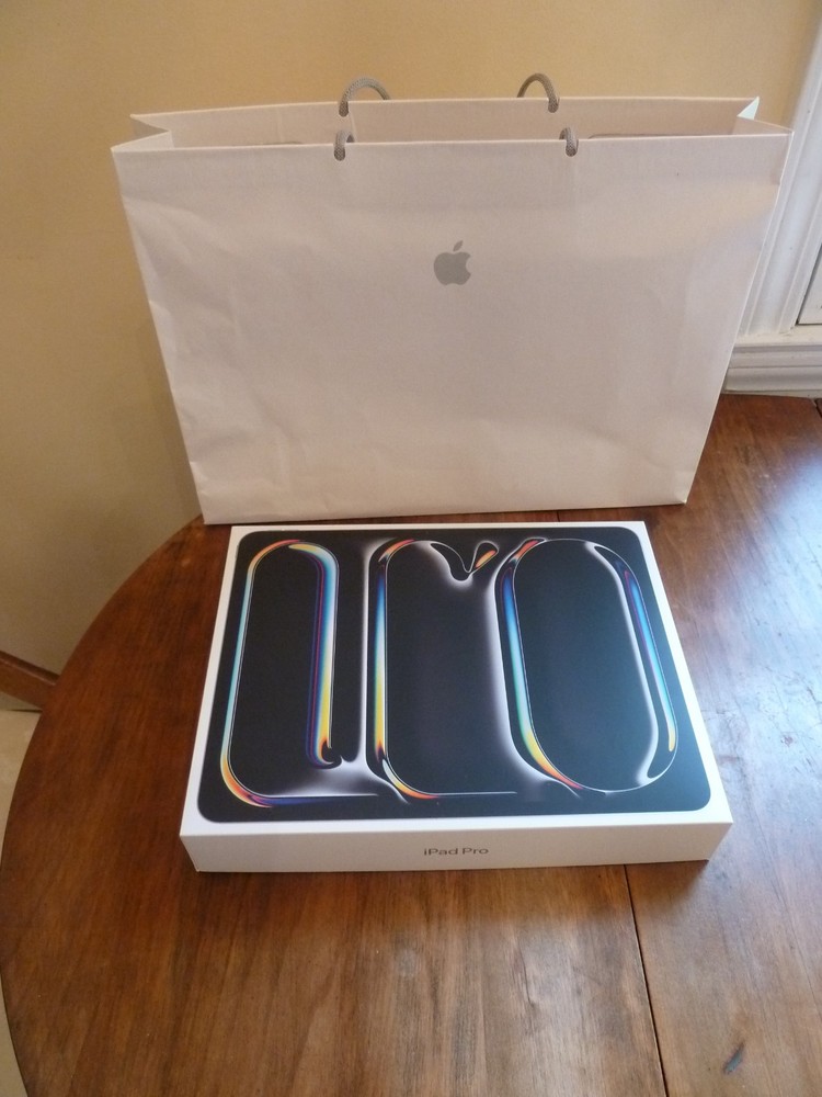 Lot Of Apple Empty Boxes iPad Pro M5 2025, Magic Keyboard
