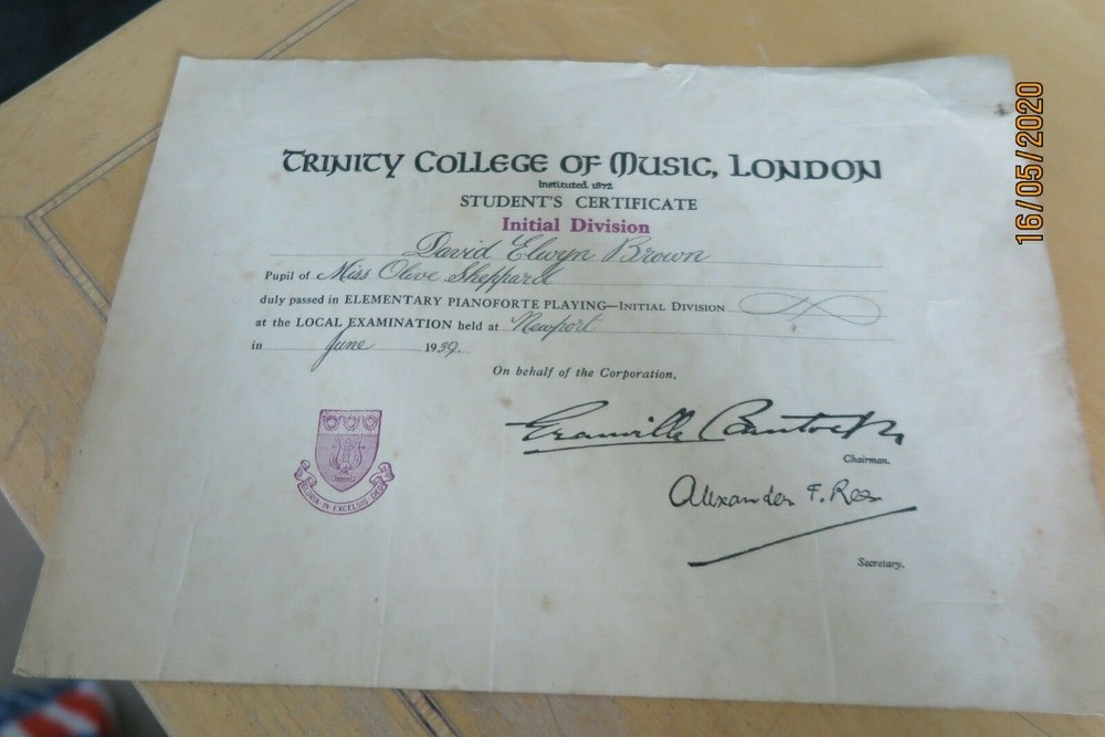 EPHEMERA - VARIOUS SCHOOL CERTIFICATES - 1930 - 1941 - SEE PHOTOS.