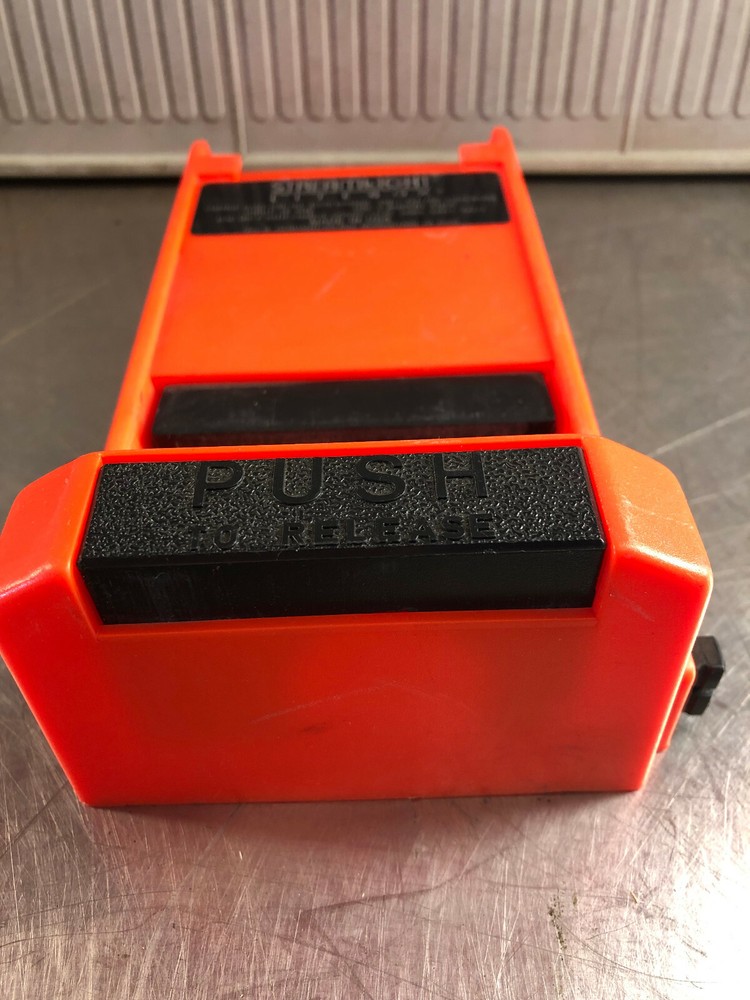 STREAMLIGHT Litebox Flashlight Charging Base - 45070 - NO CORD - Used