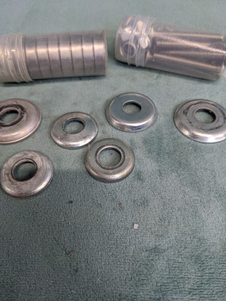 Skateboard Truck hardware pieces READ DESCRIPTION