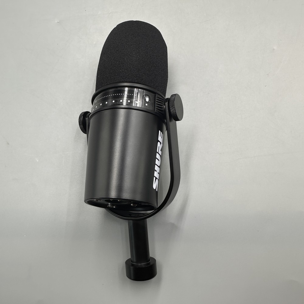 MV7 Dynamic Vocal Microphone Cardioid Form Factor USB/XLR Compatible