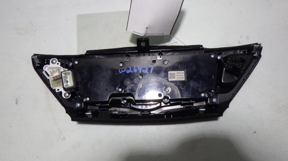 15 NISSAN PATHFINDER Info Screen control 3KA0A210250