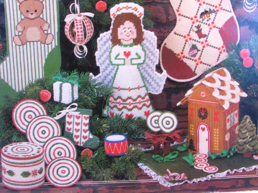 It's Christmas 29 Plastic Canvas Projects Needleworks Pattern Book 106