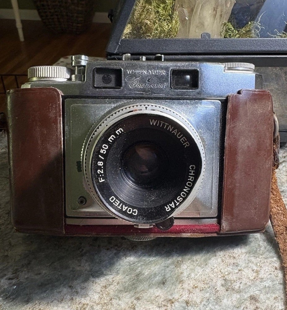 Vintage Wittnauer Camera and many Accessories