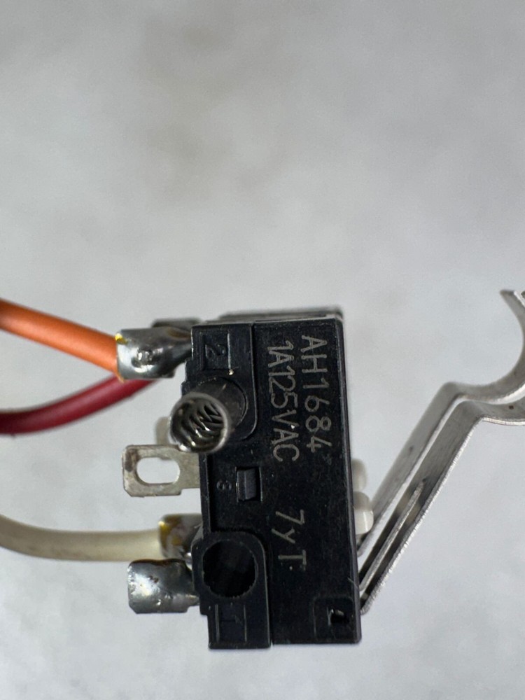 MATSUSHITA Oval AH1684 Microswitch