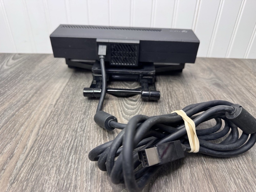 Microsoft Xbox One Kinect Wired Motion Sensor Black Model 1520 OEM