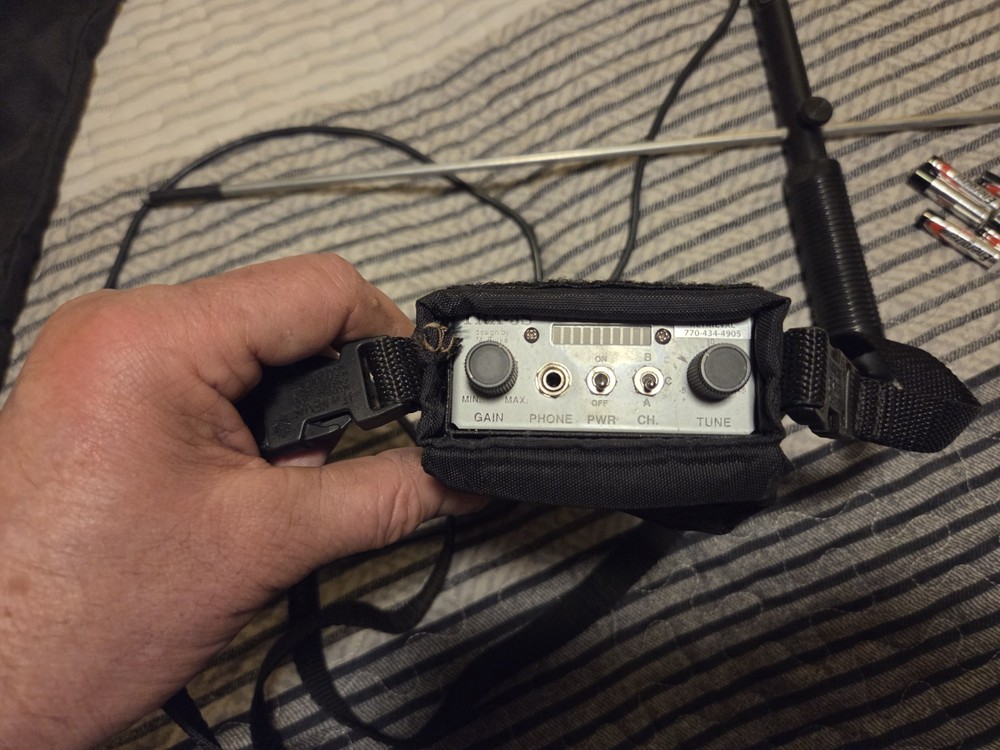 Walston TRX-3S Tracking System with receiver, transmitters, Antenna and cases