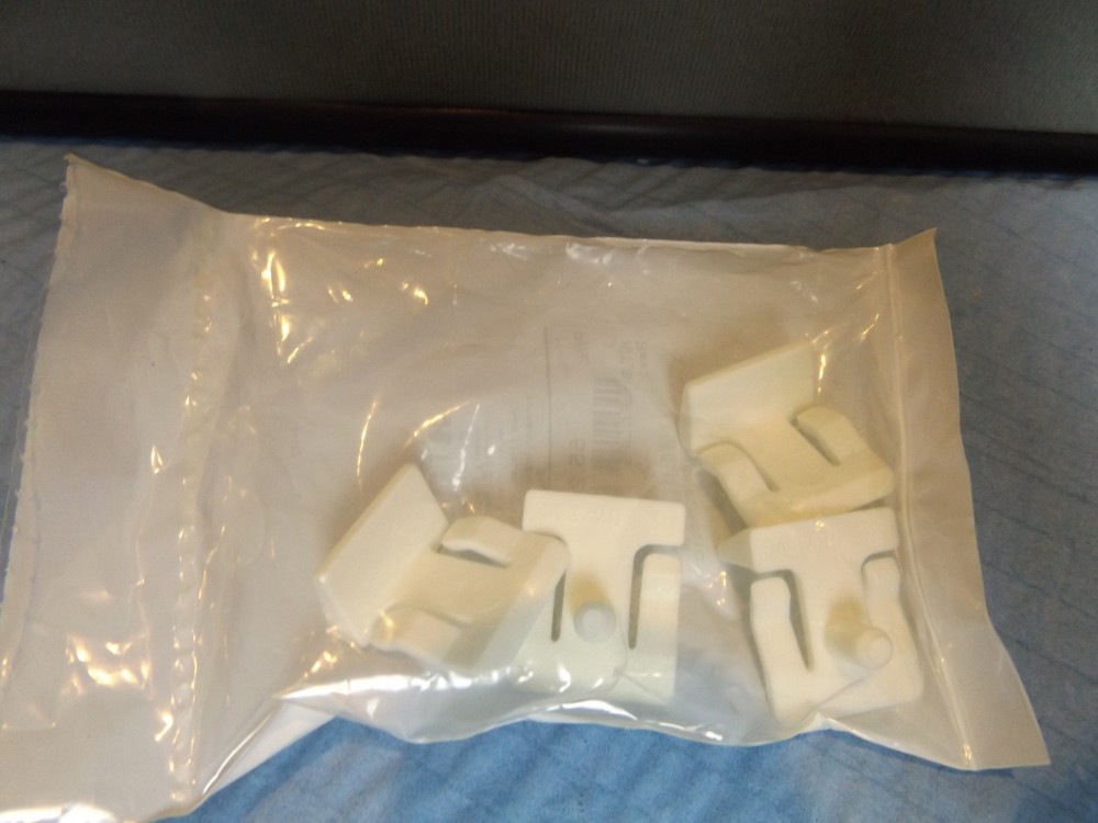 Shelf Pins, Clips, Plastic 152 count Cabinet Makers lot