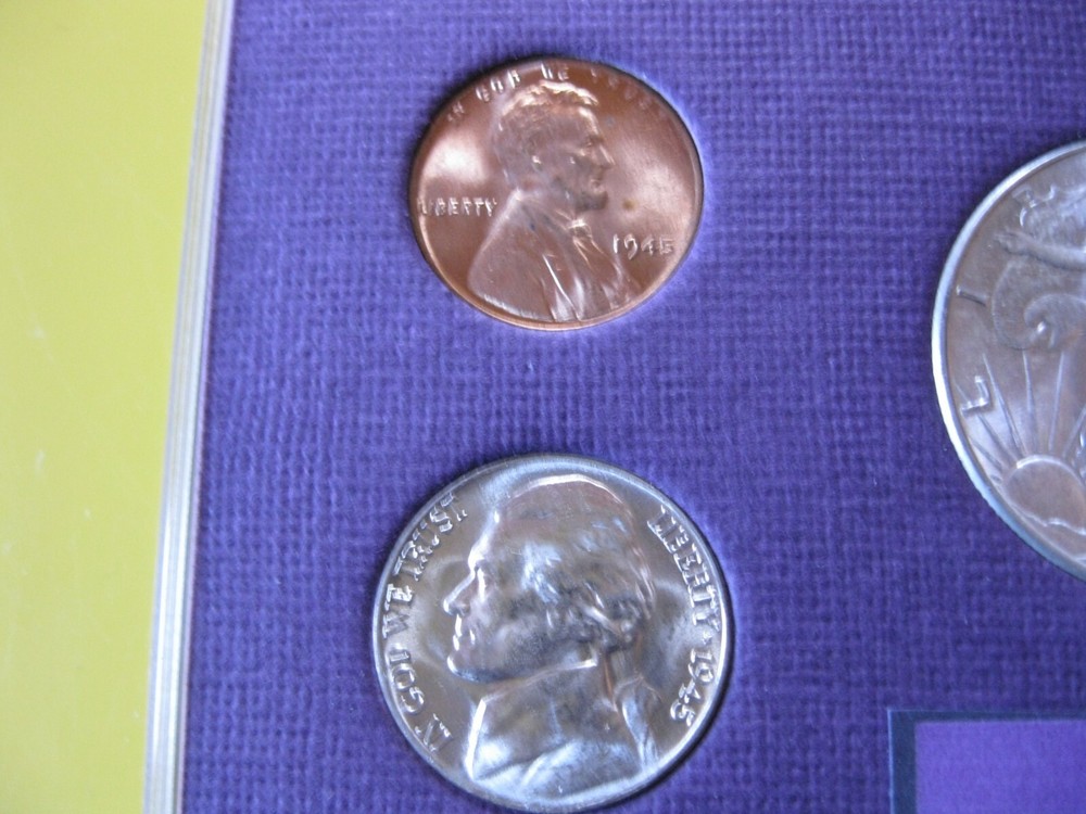 1945 P US Mint Set Brilliant Uncirculated!