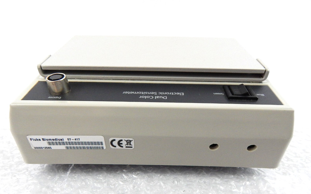 FLUKE BIOMEDICAL 07-417 DUAL COLOR ELECTRONIC SENSITOMETER