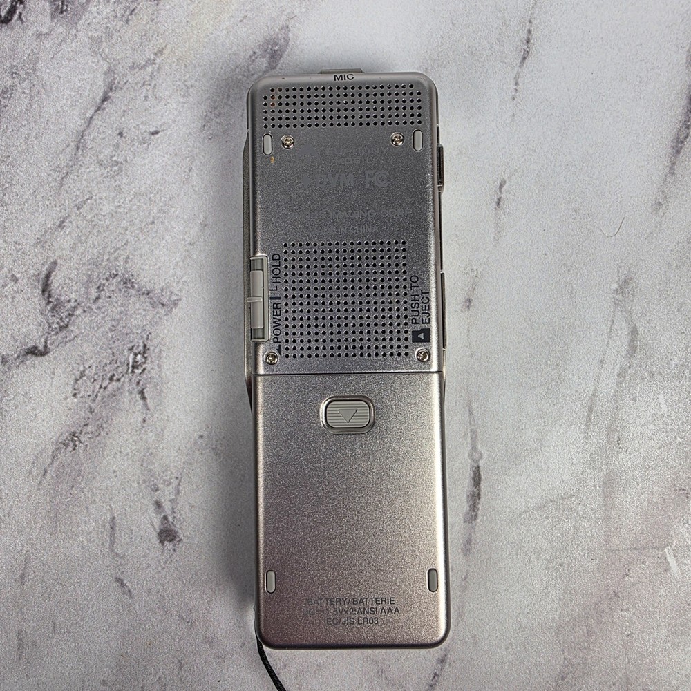 Olympus Digital Voice Recorder: Model DM-420, Silver