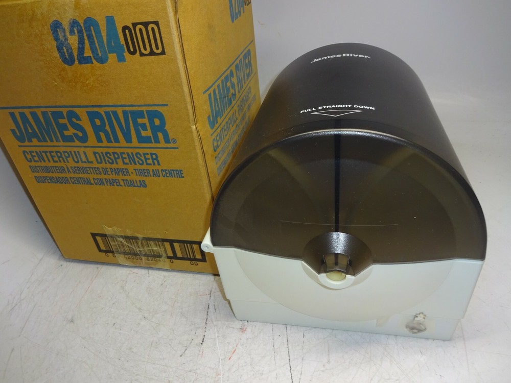 James River 8204000 Centerpull Dispenser