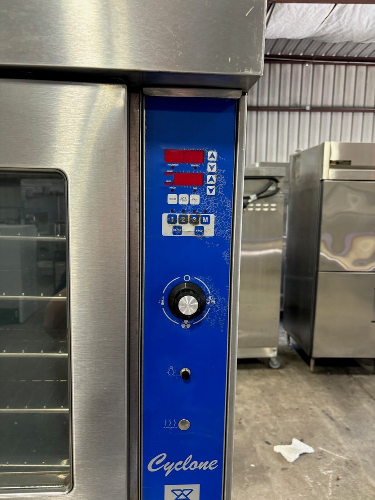 BAKERS PRIDE DOUBLE STACK GAS OVEN CYCLONE SERIES