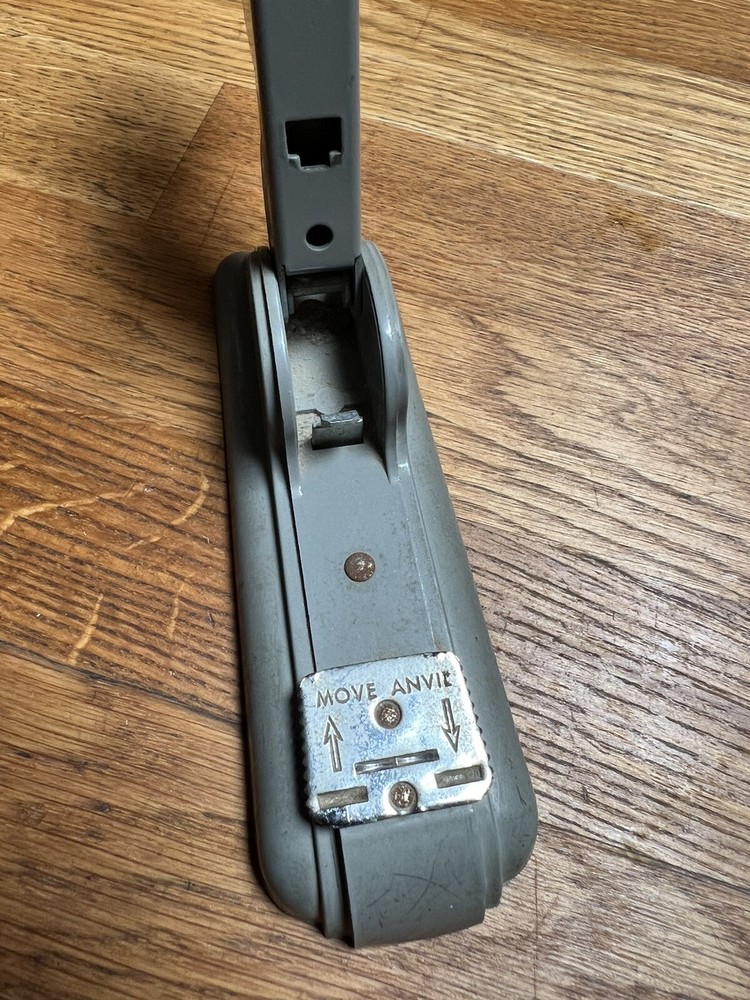 Swingline Stapler - Works Great !