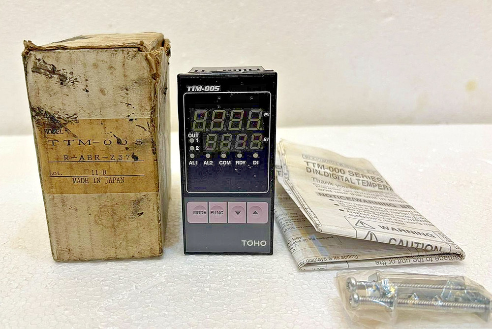 TOHO TTM-005-R-ABR-Z57 DIGITAL TEMPERATURE CONTROLLER TTM-005