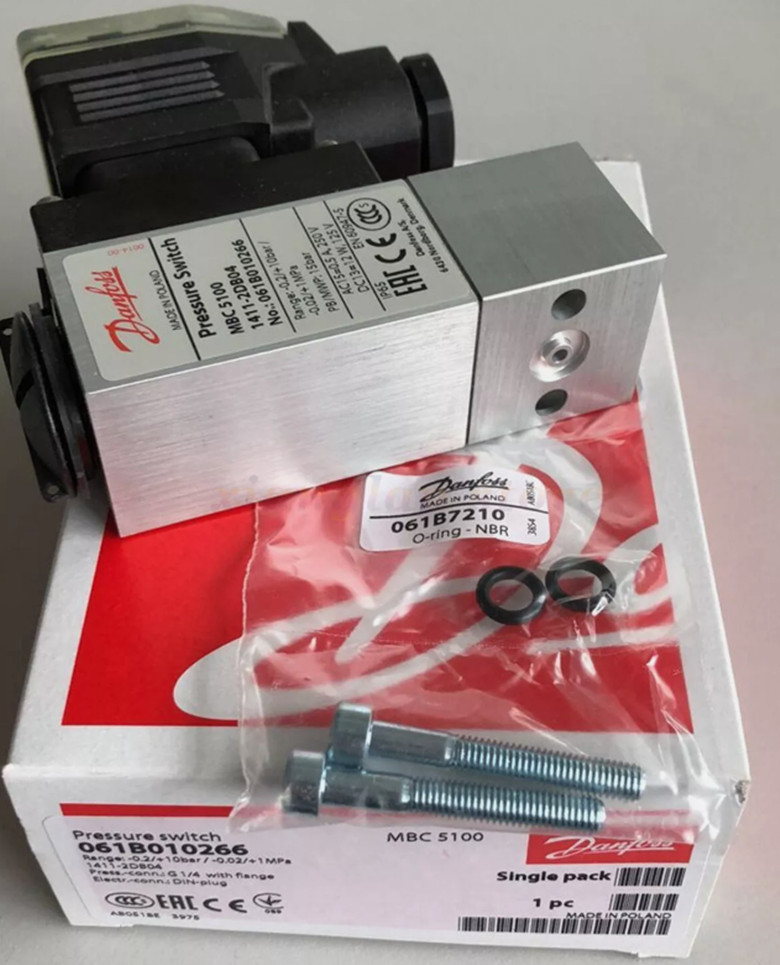 1pcs Danfoss MBC5100 061B010266 sensor