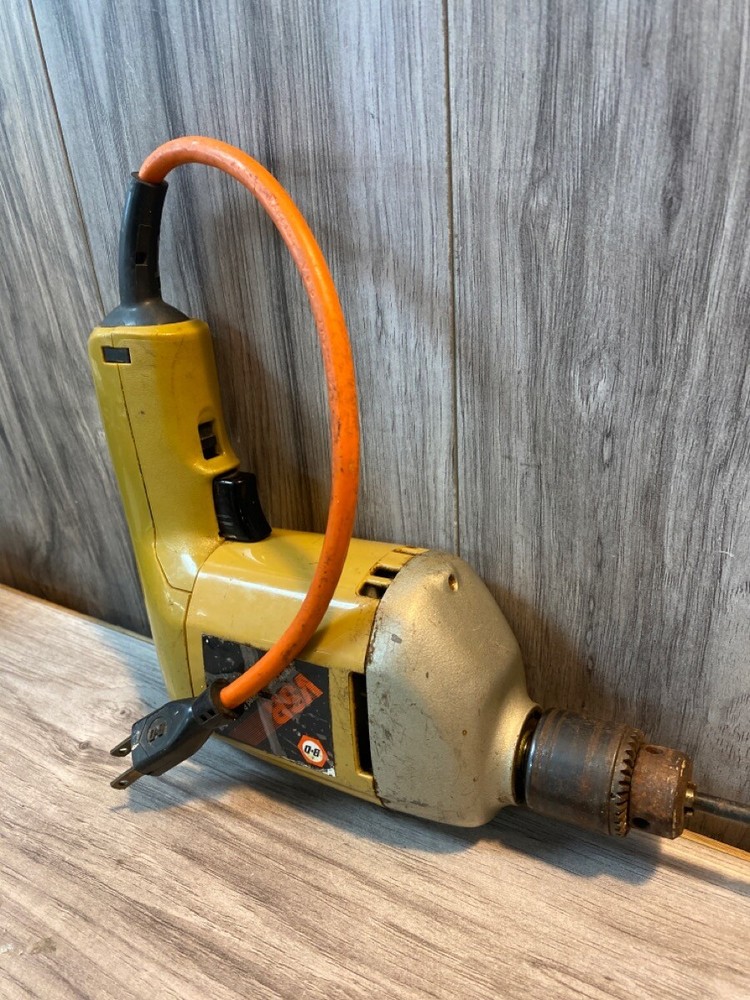 BLACK & DECKER 3/8" DRILL 7104 (PSL028016)