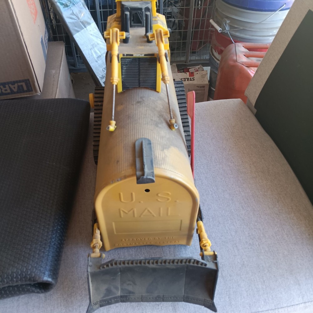 Vintage CAT Bulldozer Mailbox Design