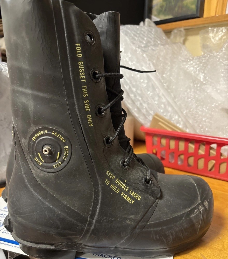 USGI Military Mickey Mouse Extreme Cold Weather Bata Bunny Boots Black Sz 4W