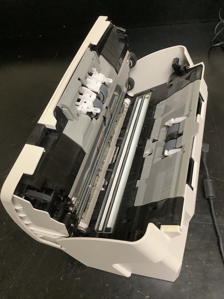 FUJITSU fi-6140 Scanner with Power Adapter