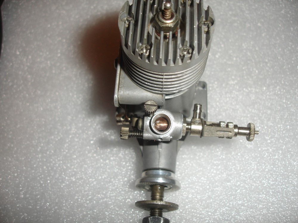 O.S. Max 30 RC engine old school starts and runs great