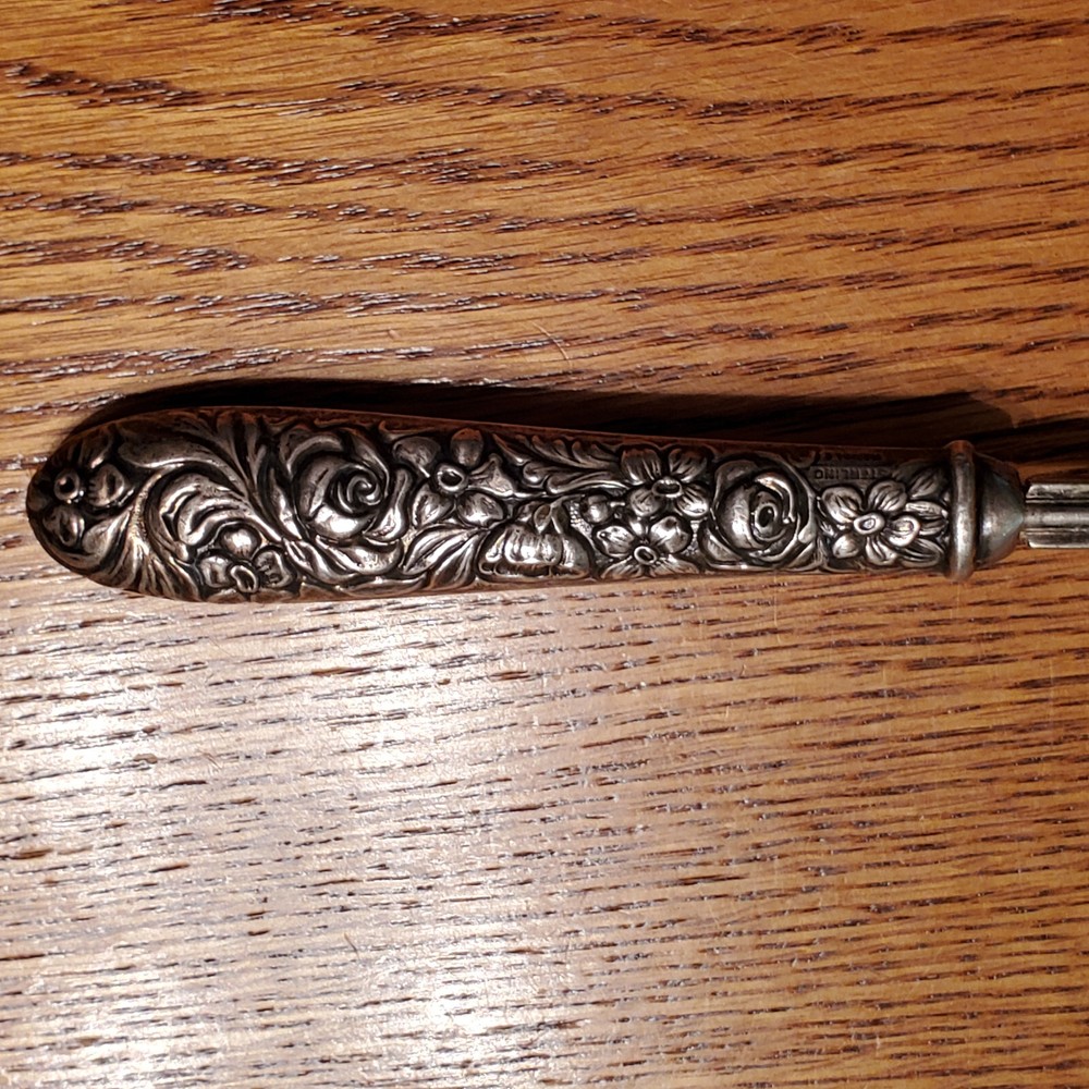 Sterling silver Handle Floral Pattern Tomato Serving Fork 8 1/2"