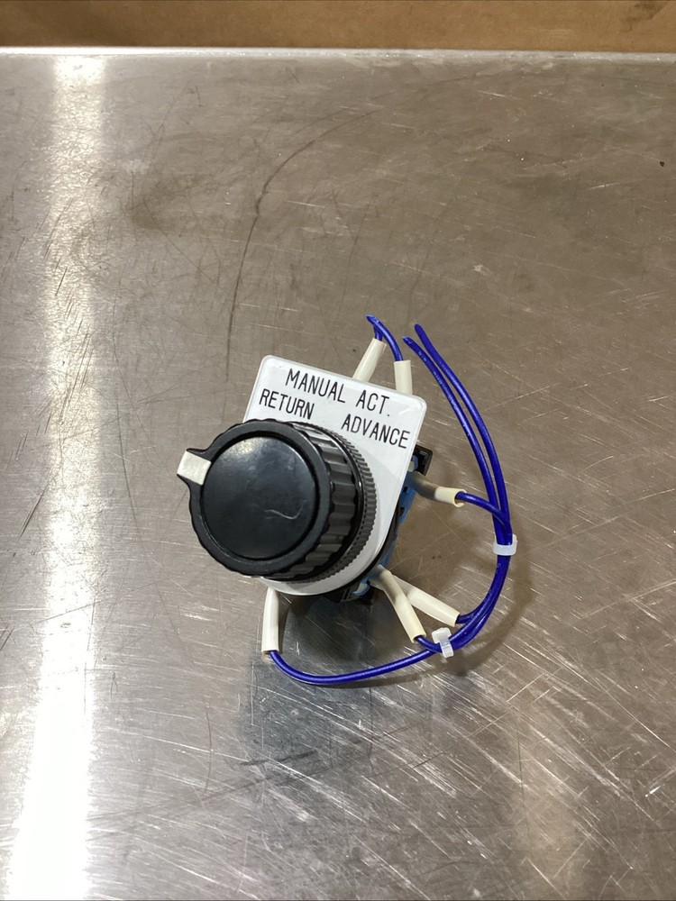 Fuji AR30S2R 2-Position Selector Switch, Used