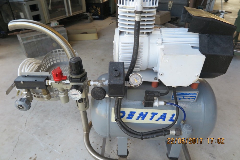 Medical dental air compressor