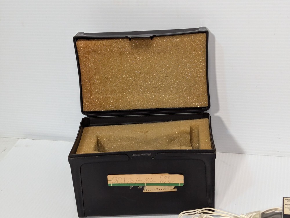 Fox Meter F000-102 DC voltage panel meter, four-digit digital, +/-20.00VDC