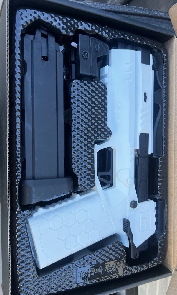 YIFAN SoftBBullet Toy Gun