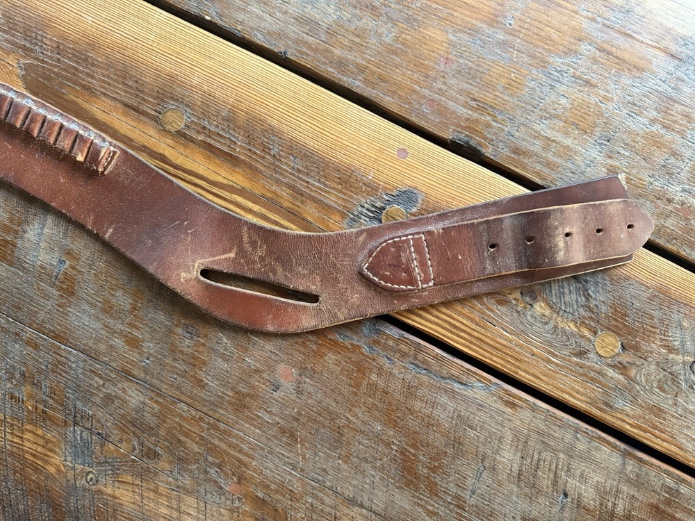 Vintage HUNTER leather Bullet Belt