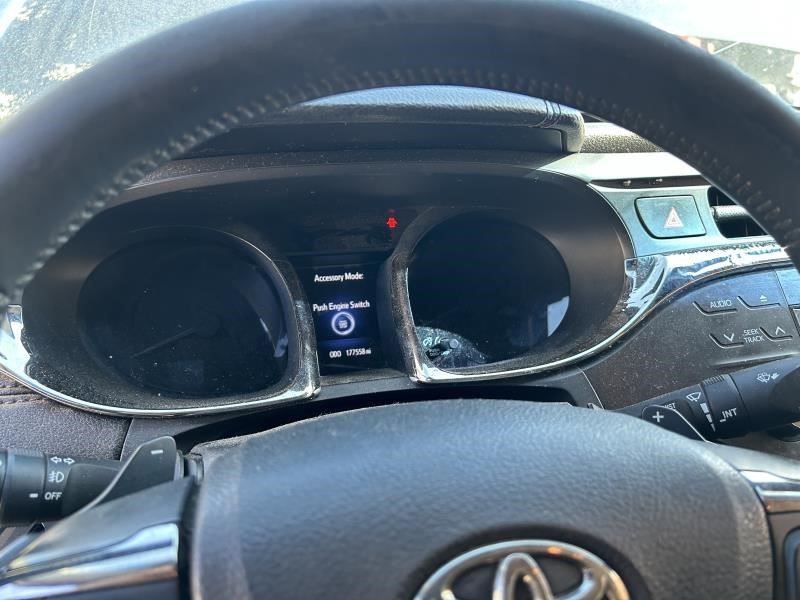 AVALON 2013 High Mounted Stop Light 104567048