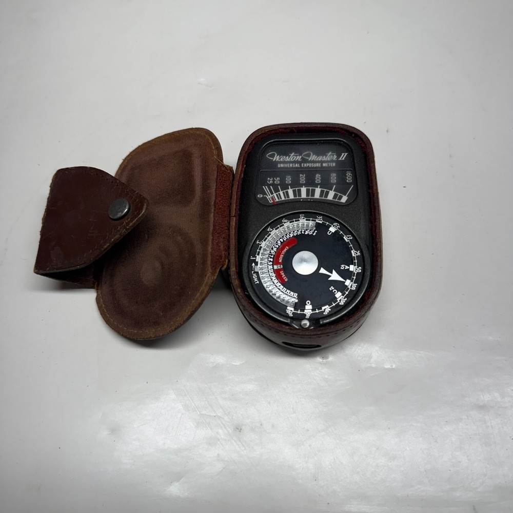 Weston Master II Universal Exposure Meter Model 725 w/ Original Leather Case
