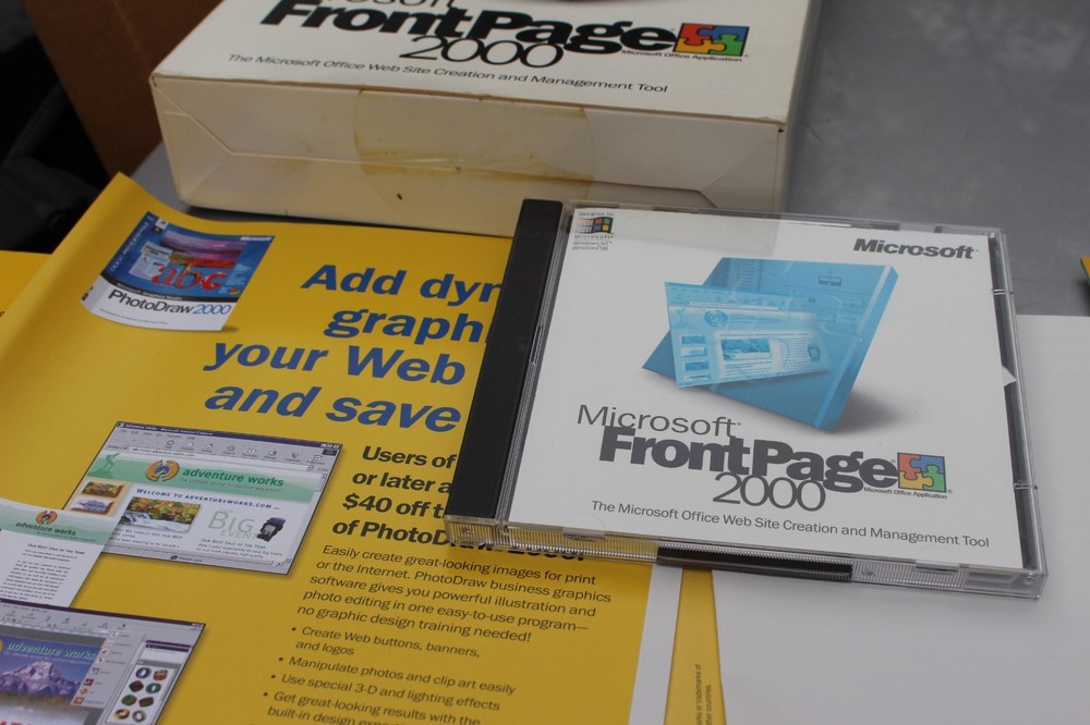 Vintage Microsoft Visual C++ 6.0 Professional Edition (1999) – CD-ROM for Window