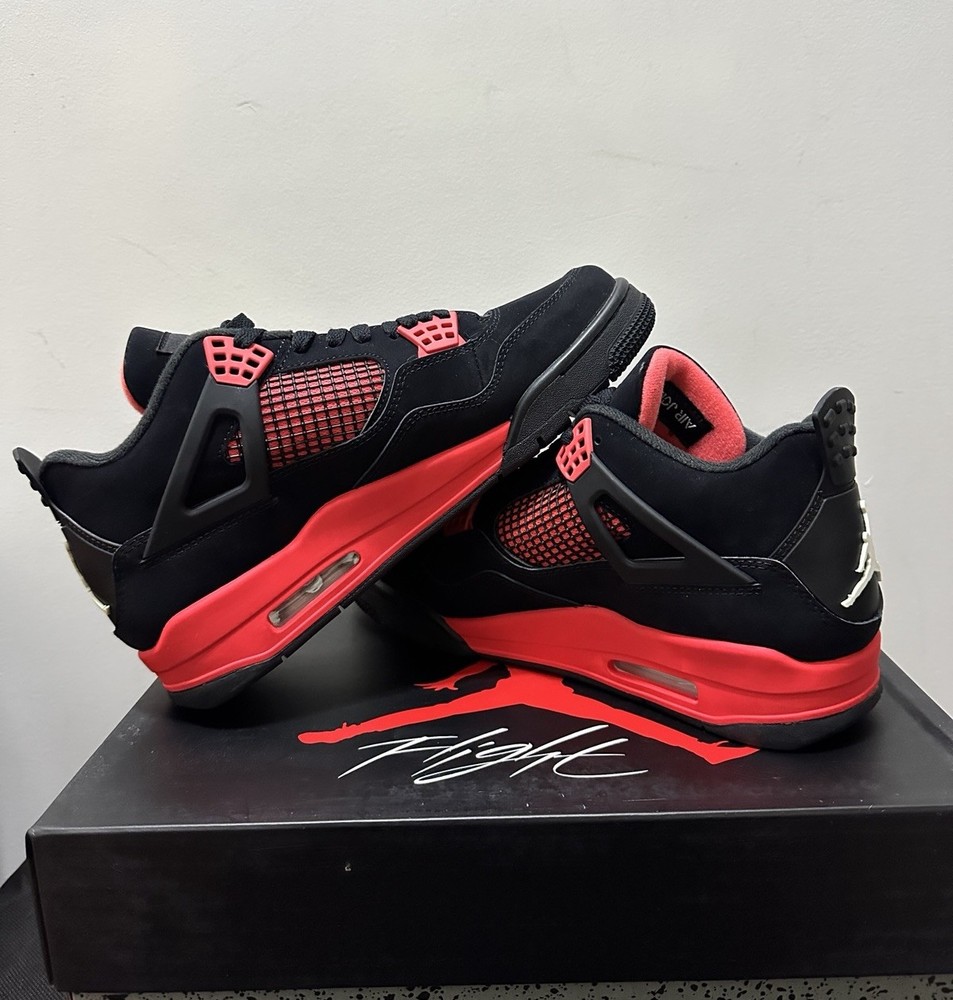 Jordan 4 Red Thunder Size 9.5 Men’s New