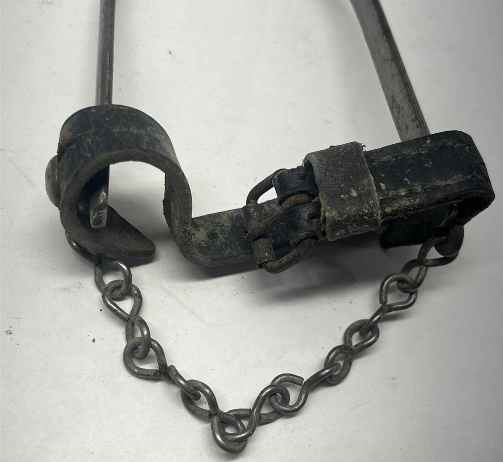 Pair Of Spurs Unbranded YB3