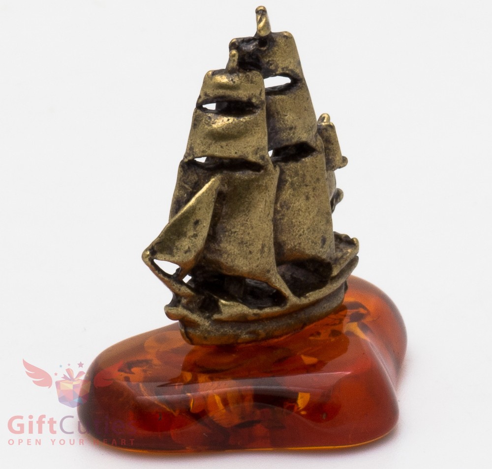 Solid Brass Amber Figurine Caravel Frigate Ship Ironwork