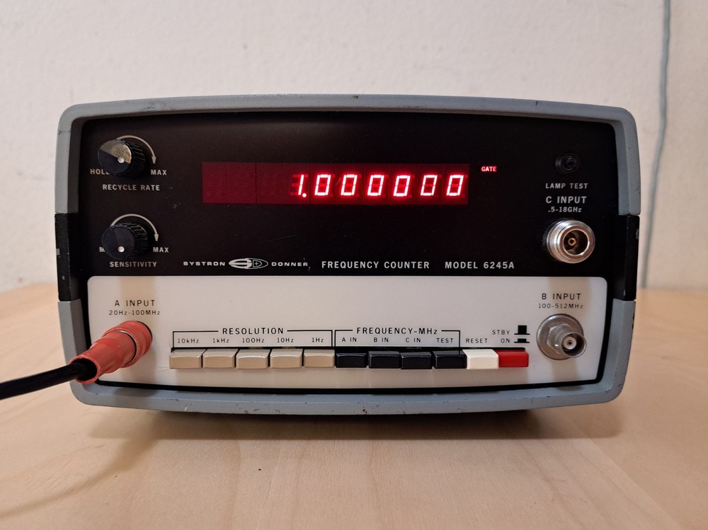 SYSTRON DONNER MODEL 6245A FREQUENCY COUNTER IN GOOD CONDITION