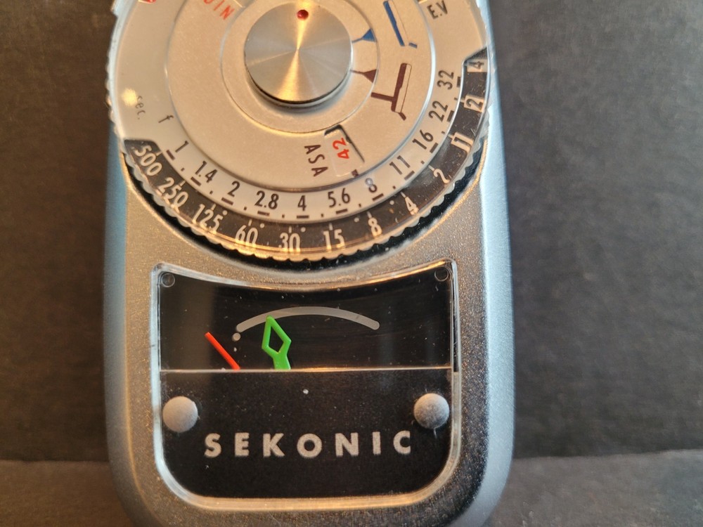 VTG Sekonic Auto Leader Light Meter W/ Case