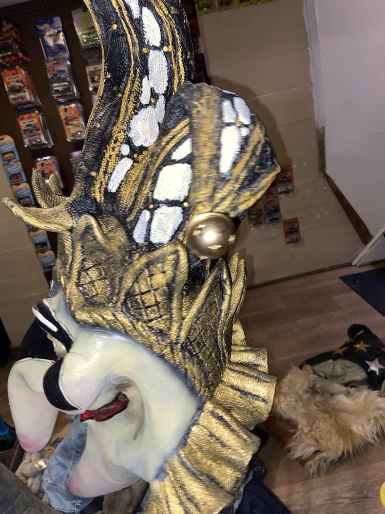 Illusive Concepts Vintage Don Post Mask