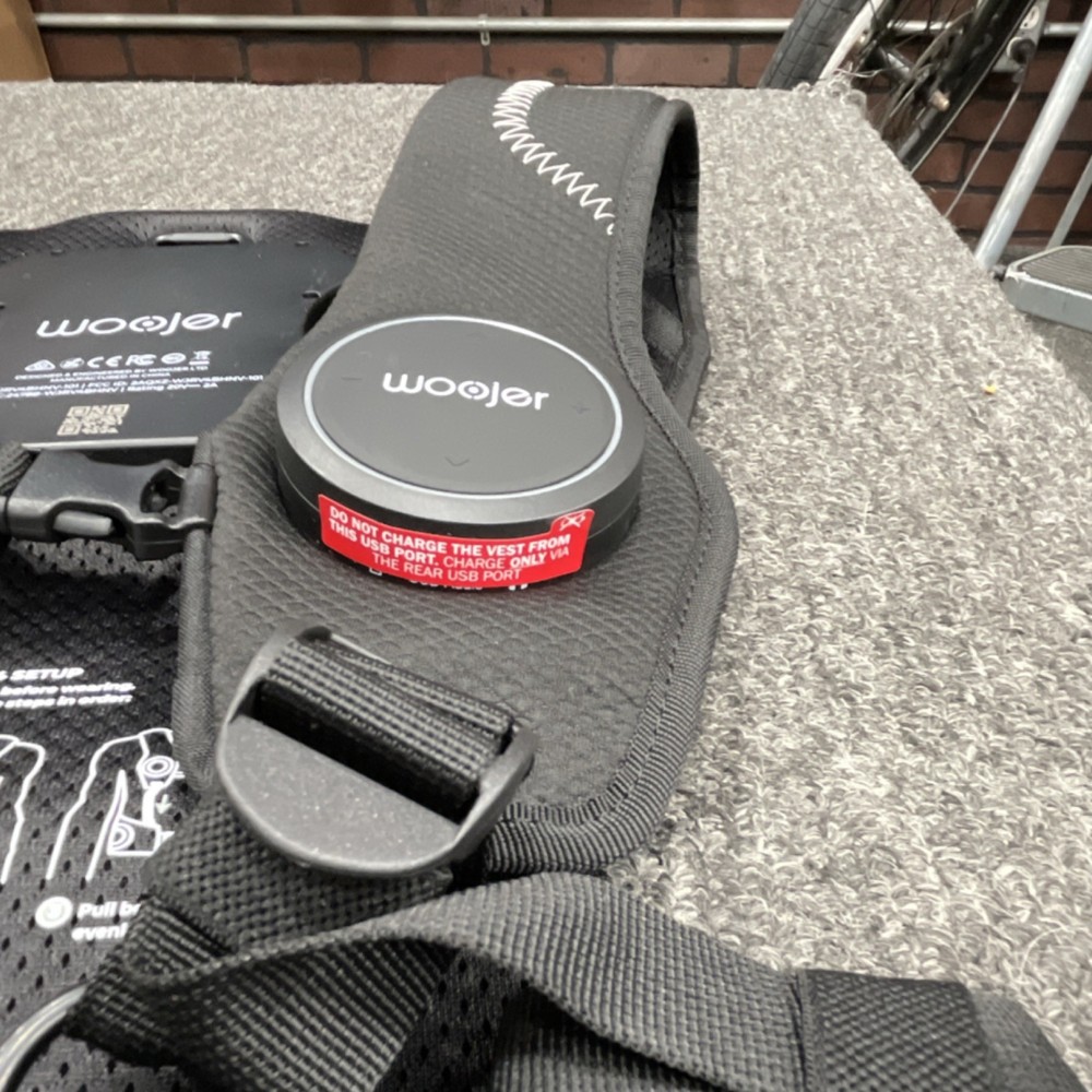 Woojer Vest 4 Haptic Feedback Virtual Reality USB Vest Black for Headset
